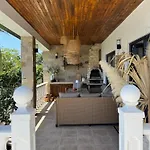 Casa Nova - With Heated Pool Vilă *
