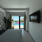 Casa Nova - With Heated Pool Balcic