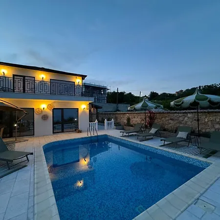 Vilă Casa Nova - With Heated Pool
