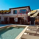 Casa Nova - With Heated Pool بالشيك