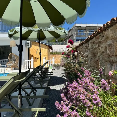 Casa Nova - With Heated Pool 발치크