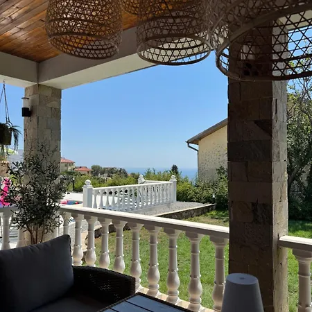 Casa Nova - With Heated Pool 빌라