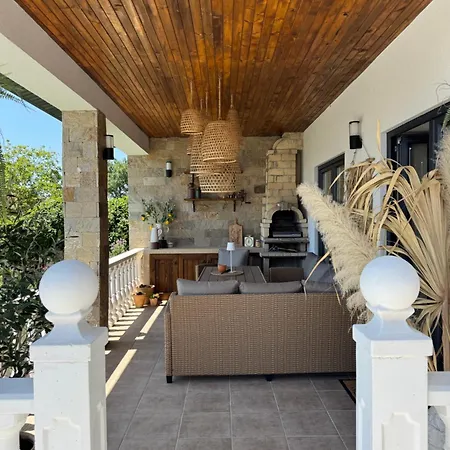 Casa Nova - With Heated Pool 别墅 *