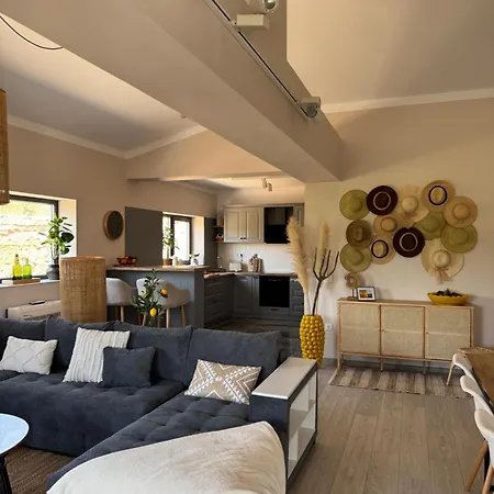 Casa Nova - With Heated Pool 别墅